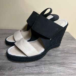 Delman Straw Wedges size 7.5